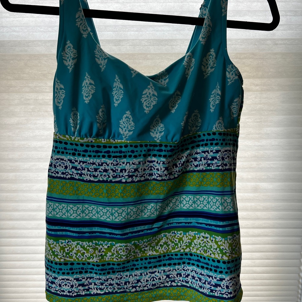 Land’s End Blue and Green Women's Tankini Top and bottom